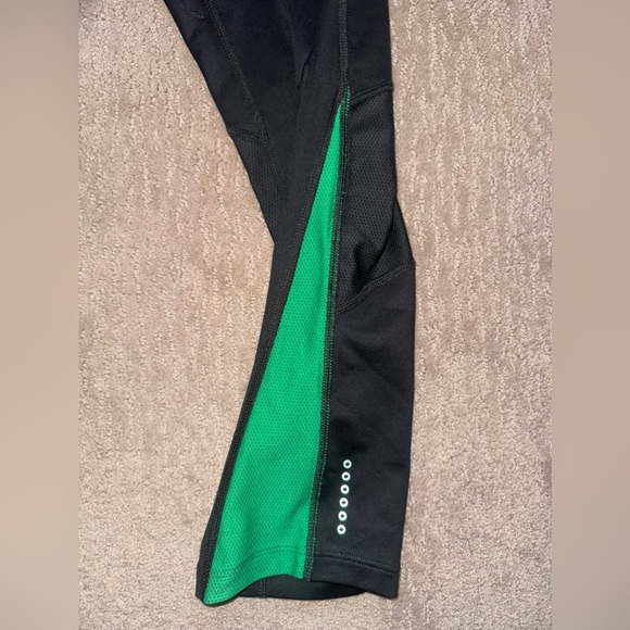 Nike women’s Dri-Fit capri running pants M - Picture 3 of 7